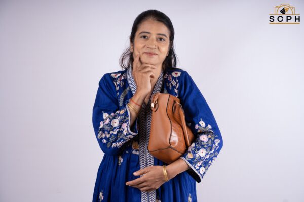 Madhavi Mandar Raravikar - Image 8