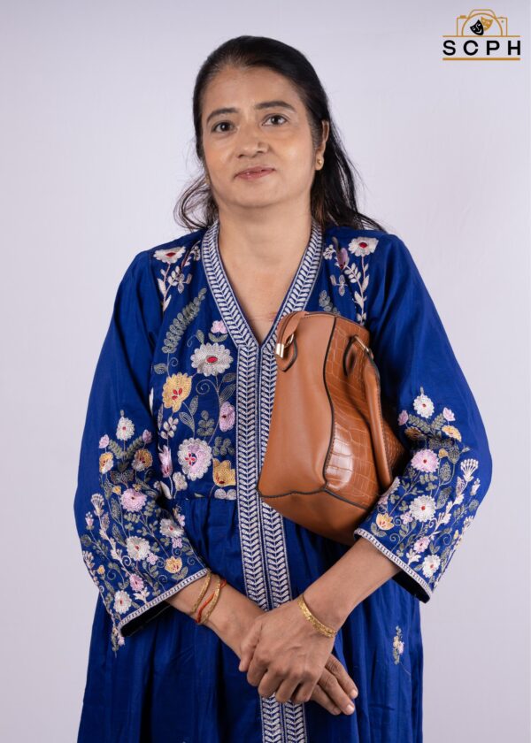Madhavi Mandar Raravikar - Image 9